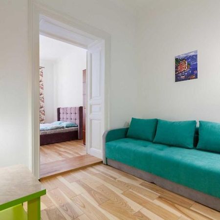 Apartmán Три Кімнати Вулиця Грушевського 9 Центр Міста Львів Exteriér fotografie