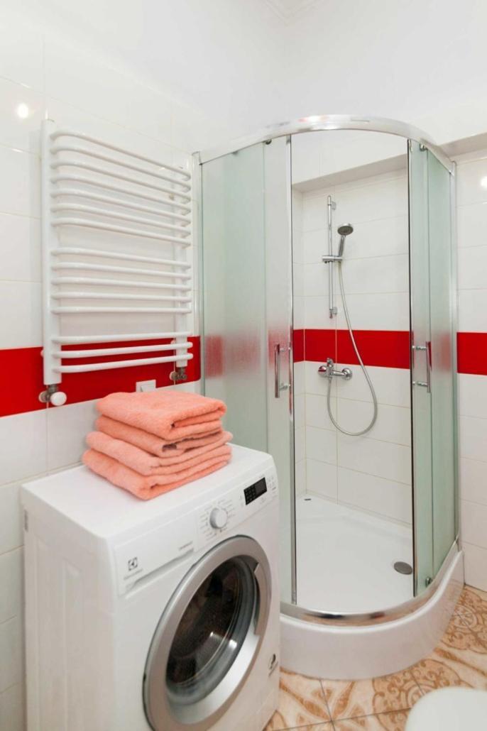 Apartmán Три Кімнати Вулиця Грушевського 9 Центр Міста Львів Exteriér fotografie